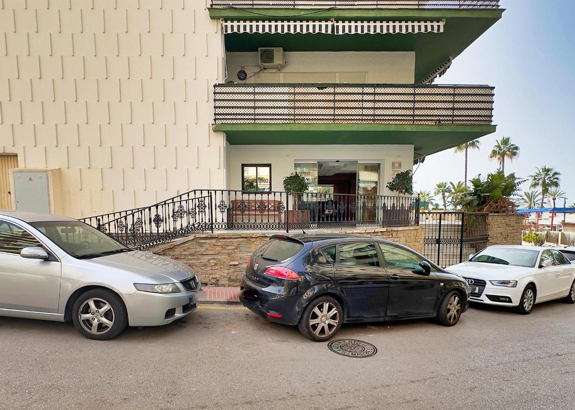 Mediterraneo 508. Fantastic Studio On The Beachfront With Sea Views. Marbella Eksteriør billede