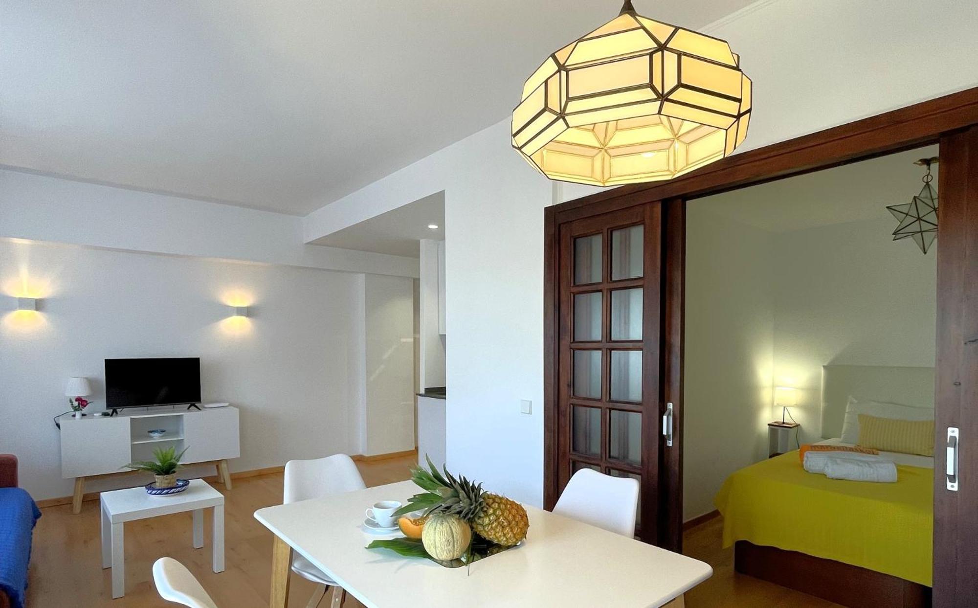 Mediterraneo 508. Fantastic Studio On The Beachfront With Sea Views. Marbella Eksteriør billede