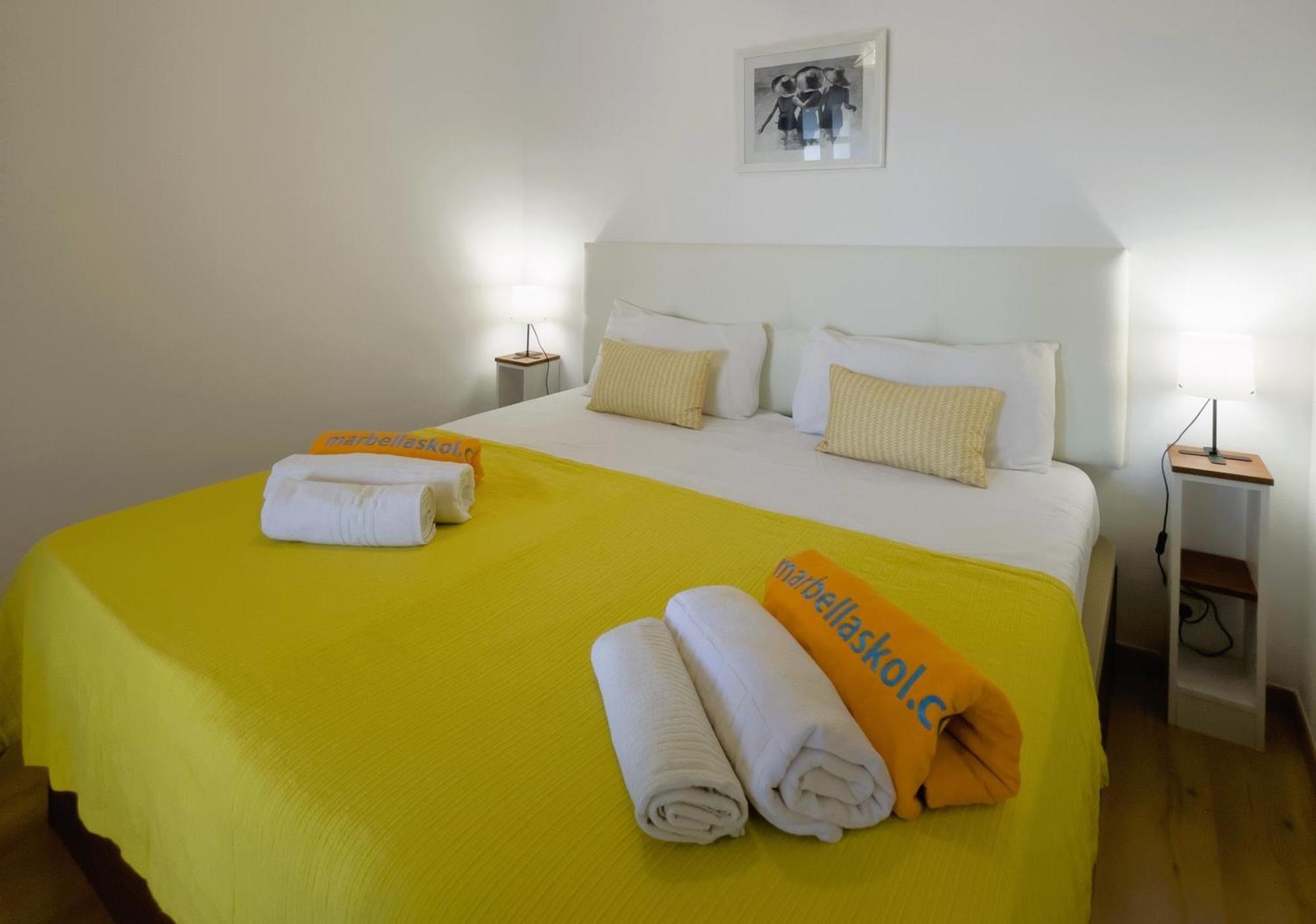 Mediterraneo 508. Fantastic Studio On The Beachfront With Sea Views. Marbella Eksteriør billede